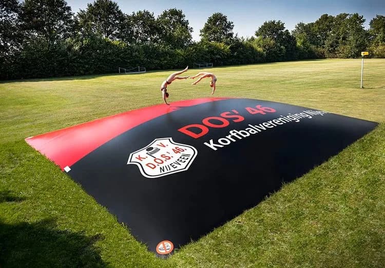 Customized Airmountain for Sports Association