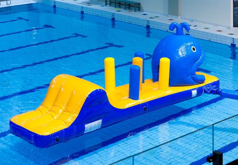 Aqua Run with slide Whale 7m